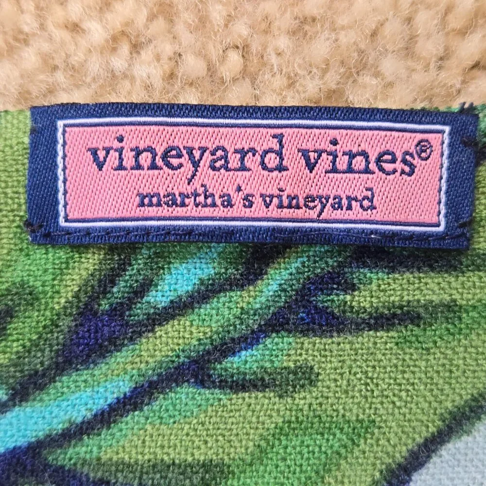 NWOT Vineyard Vines 100% Merino Wool Lightweight Banana Leaf Scarf Tropical